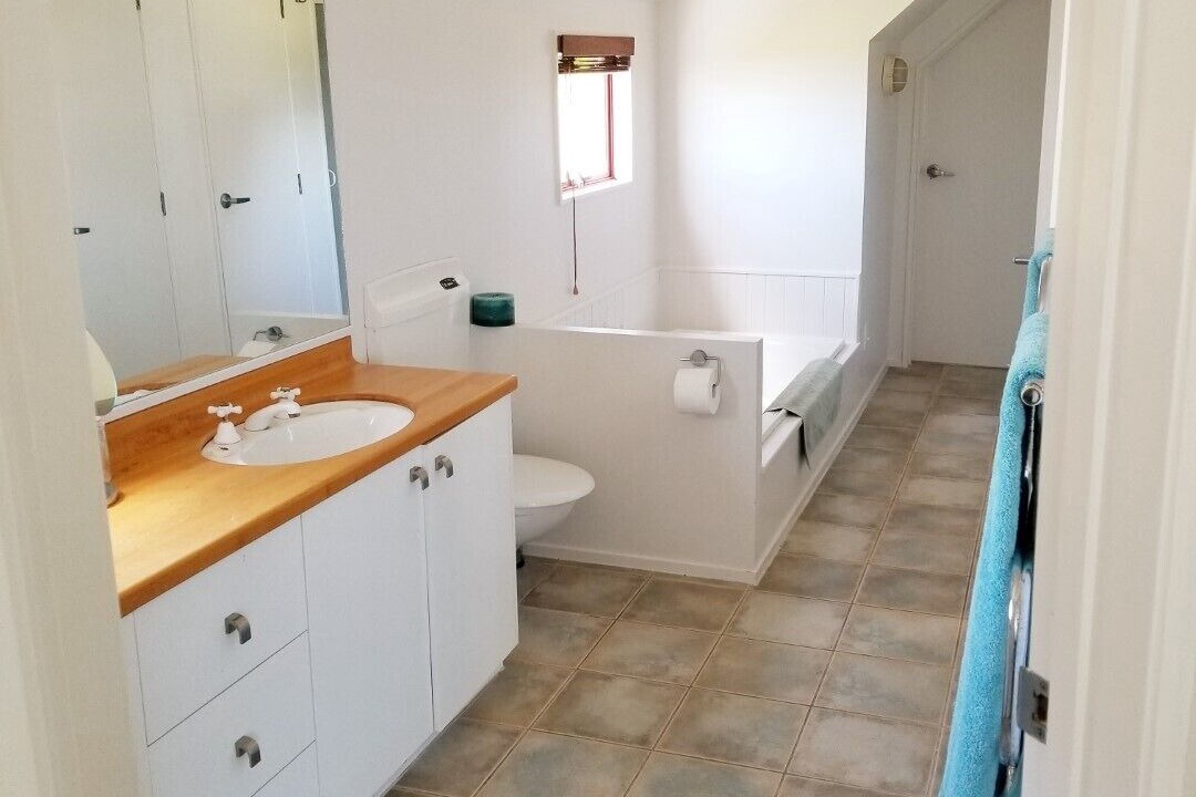 Photo of Bathroom in Ohope