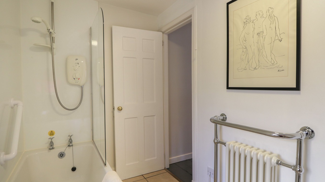 Photo of Bathroom in Cromarty