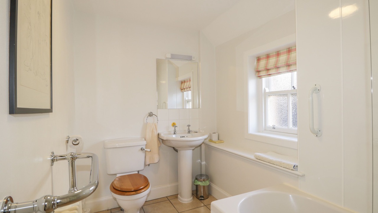 Photo of Bathroom in Cromarty