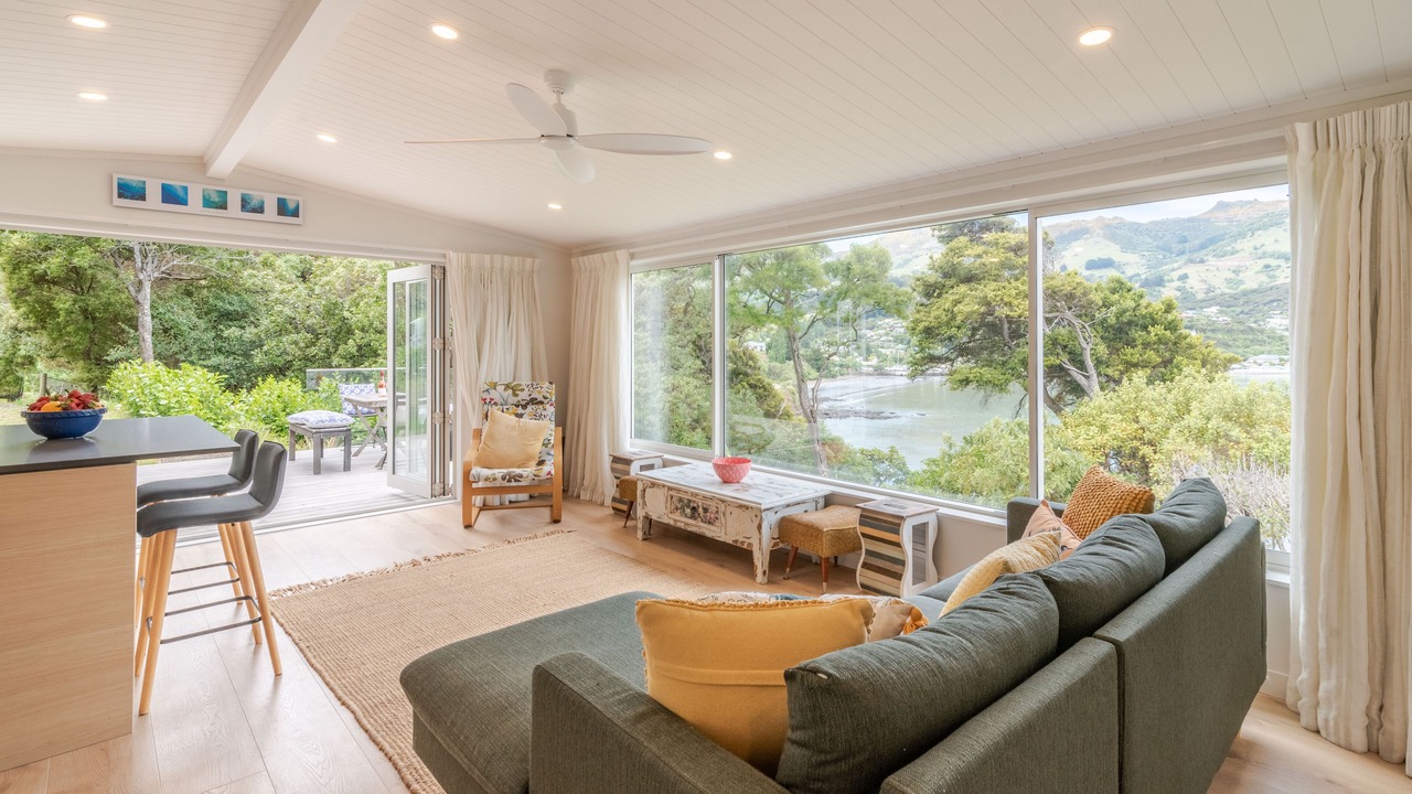 Photo of Livingroom in Akaroa