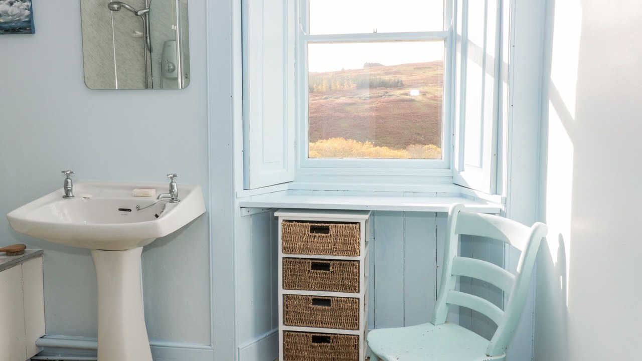 Photo of Bathroom in Duns
