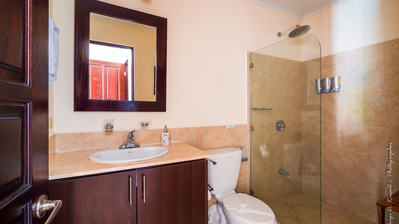 Photo of Bathroom in Barrio Los Villalobos