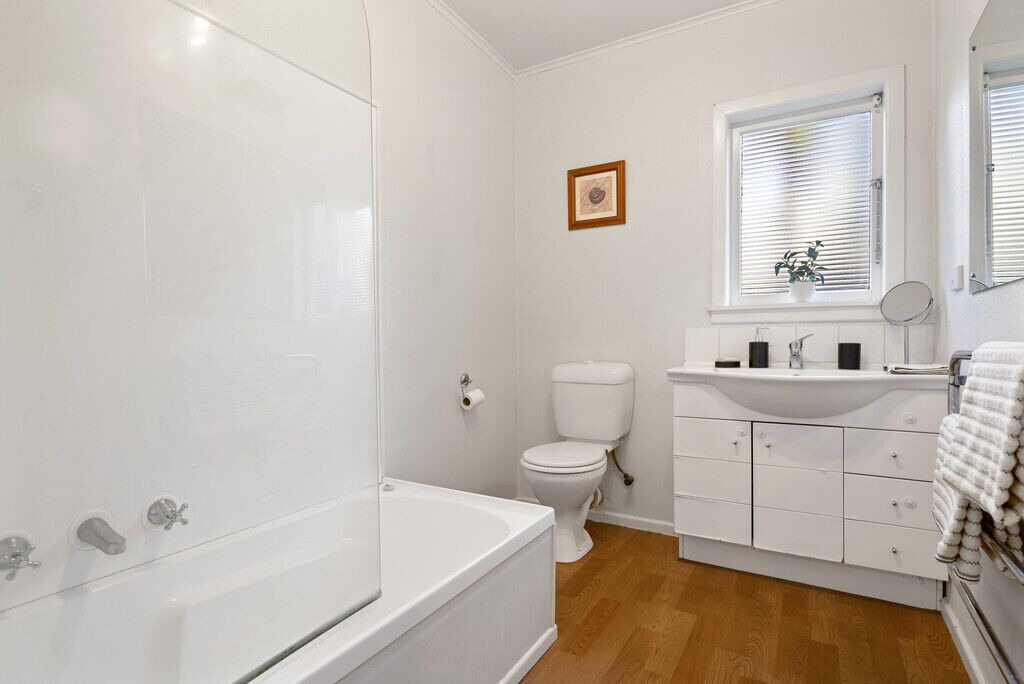 Photo of Bathroom in Lynmore