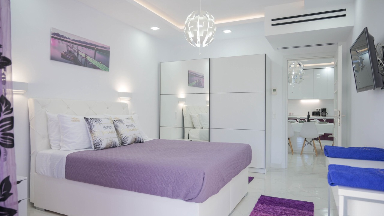 Photo of Bedroom in Messonghi