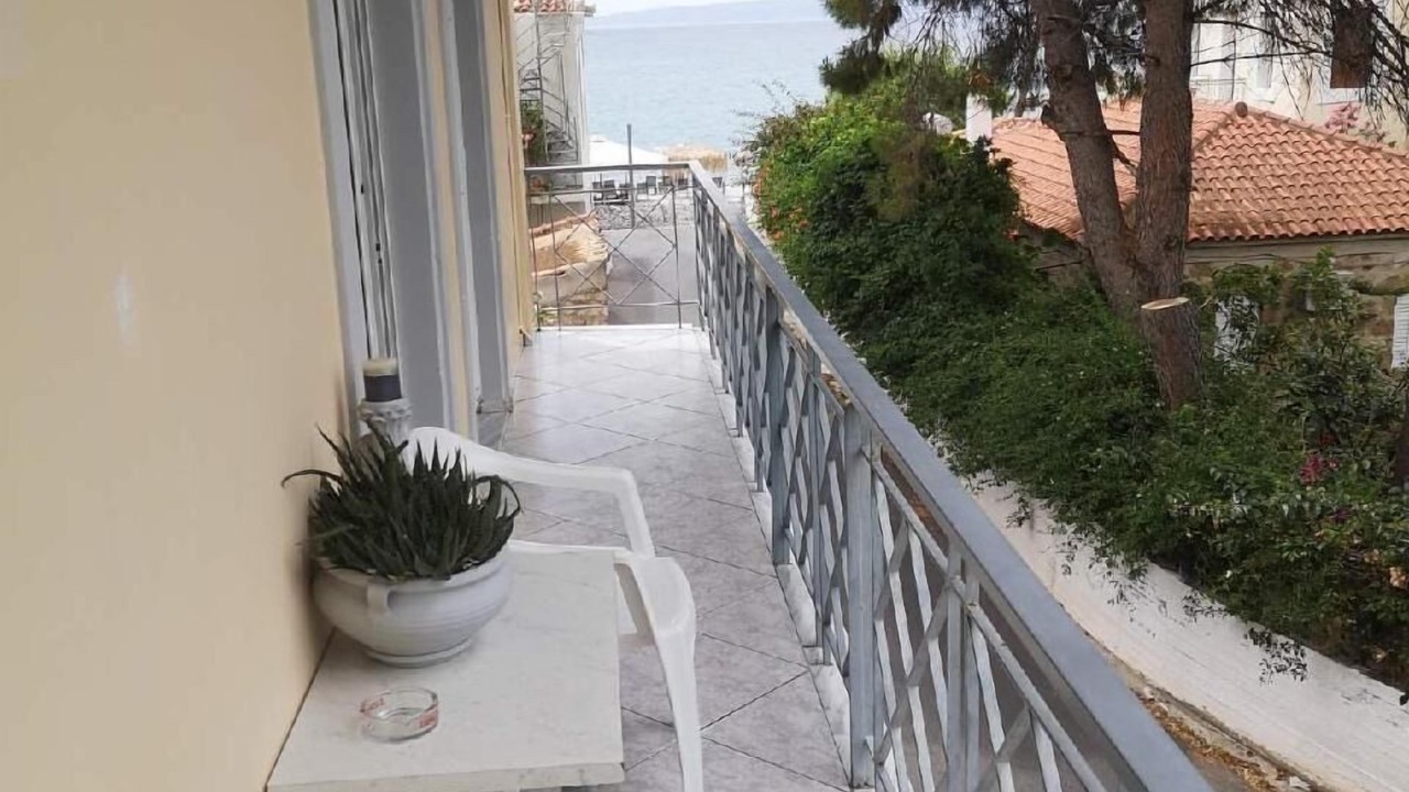Photo of Patio Balcony in Akrogialion