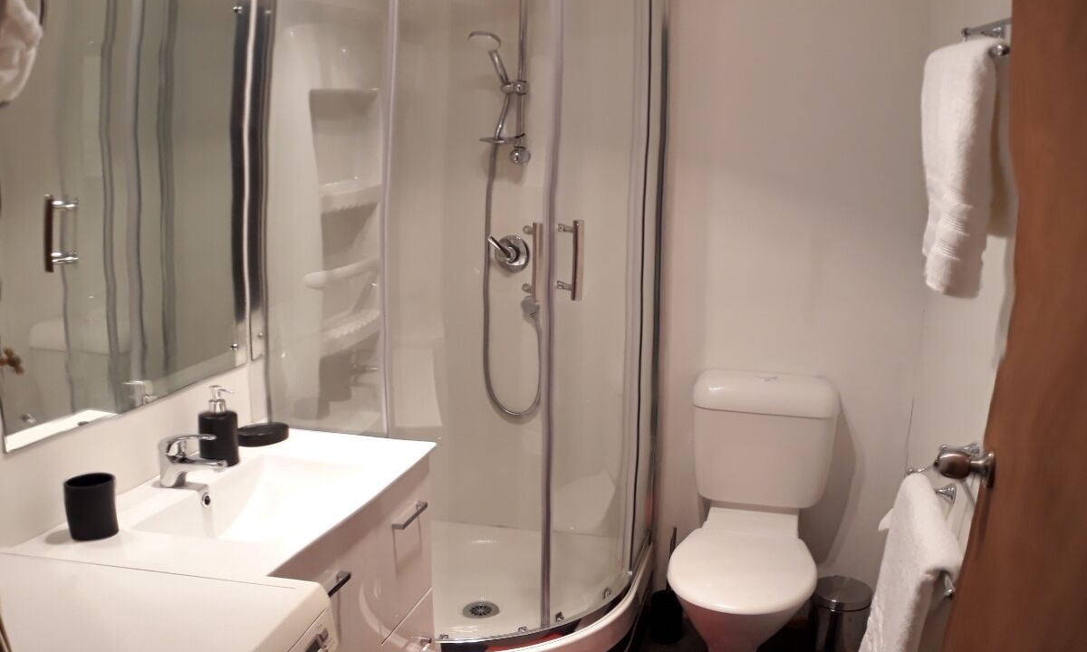 Photo of Bathroom in Awanui