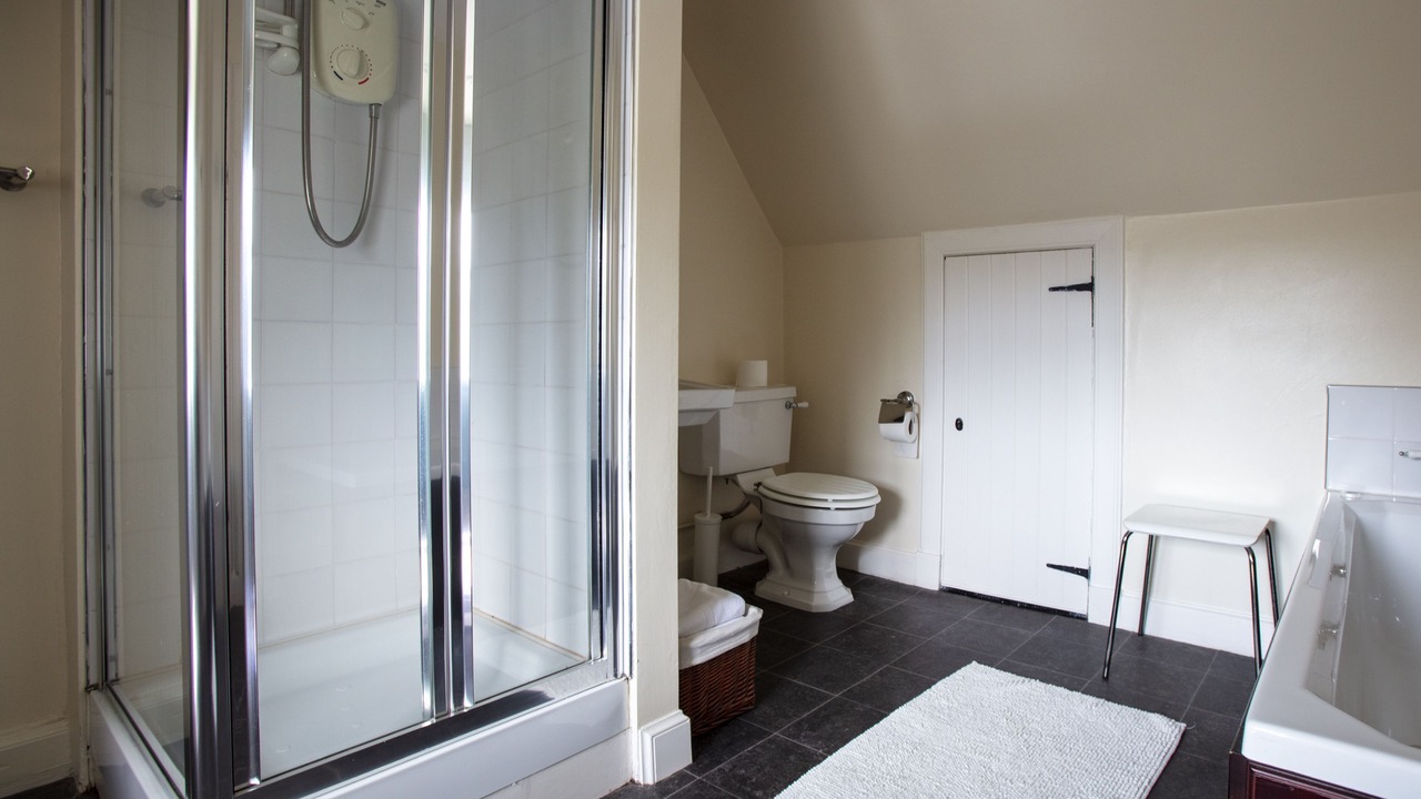 Photo of Bathroom in Gorebridge