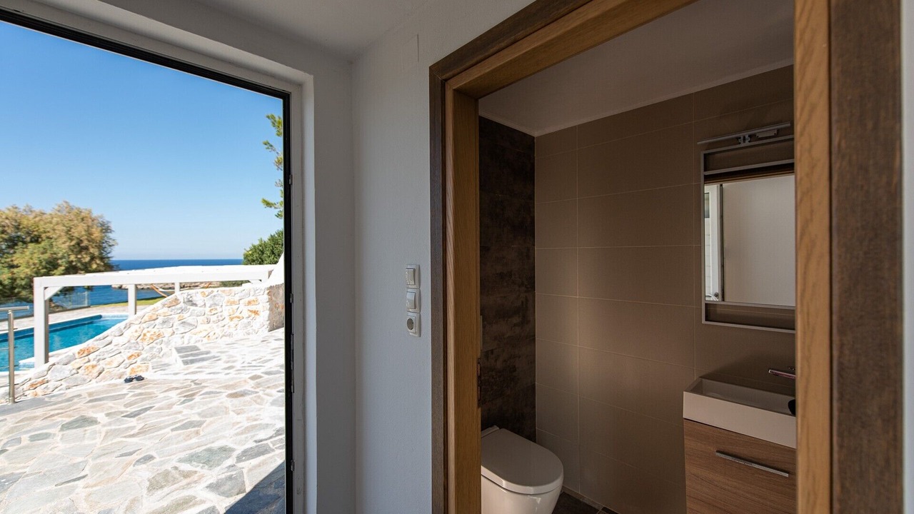 Photo of Bathroom in Katochori