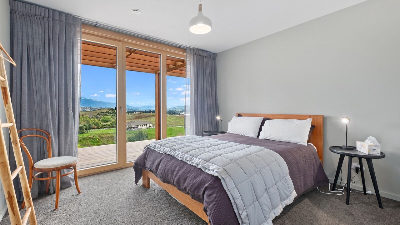 Photo of Bedroom in Lowburn