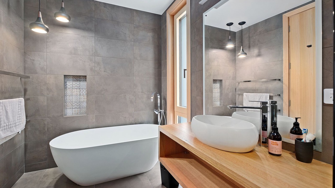 Photo of Bathroom in Lowburn