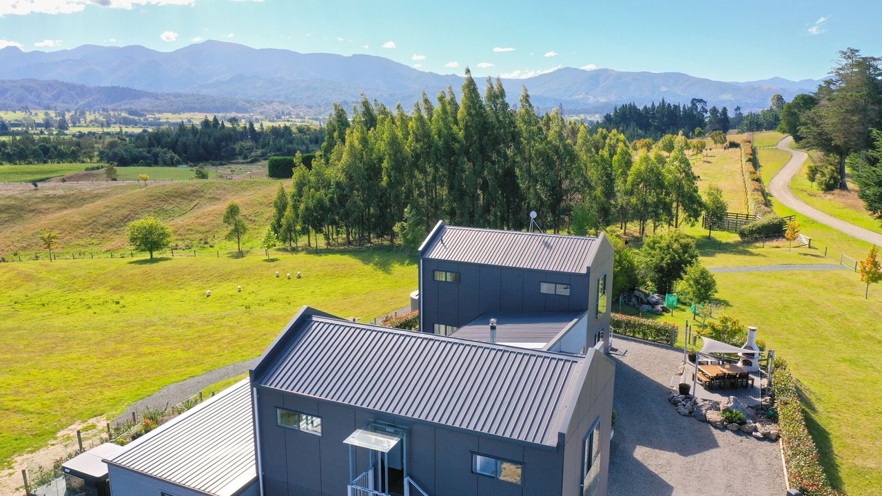 Photo of Others in Tasman