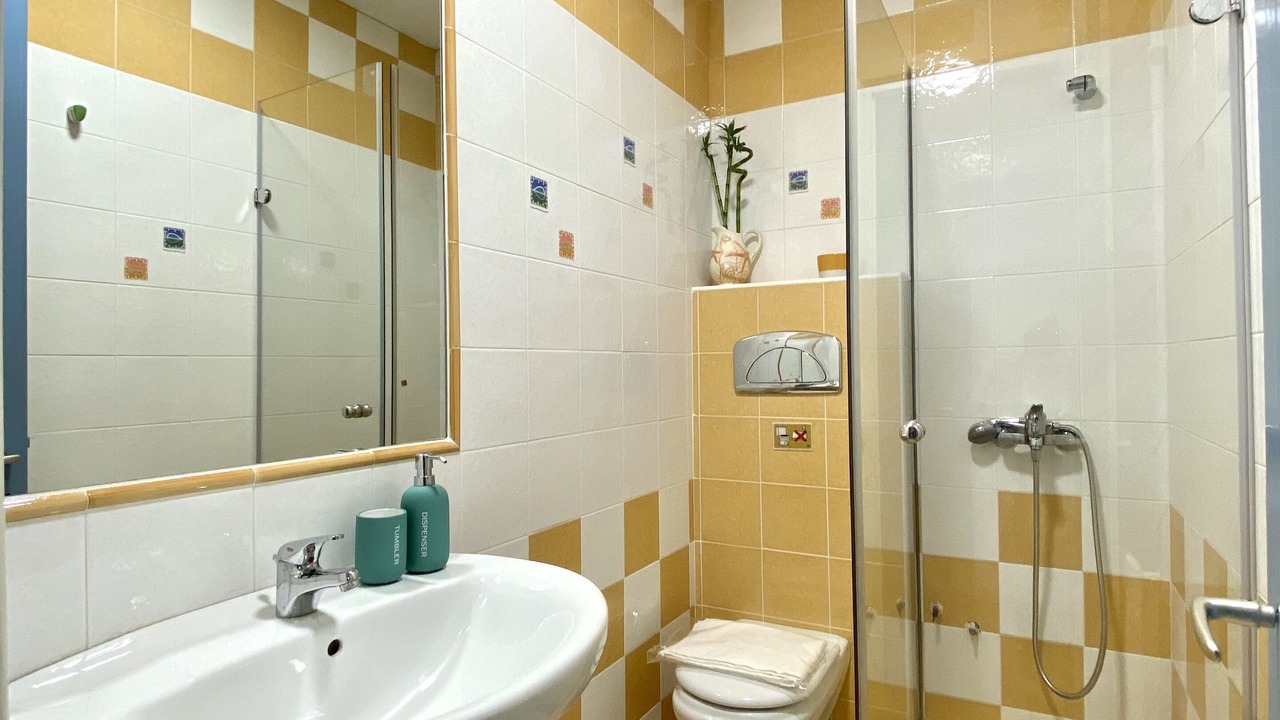 Photo of Bathroom in Pella Region