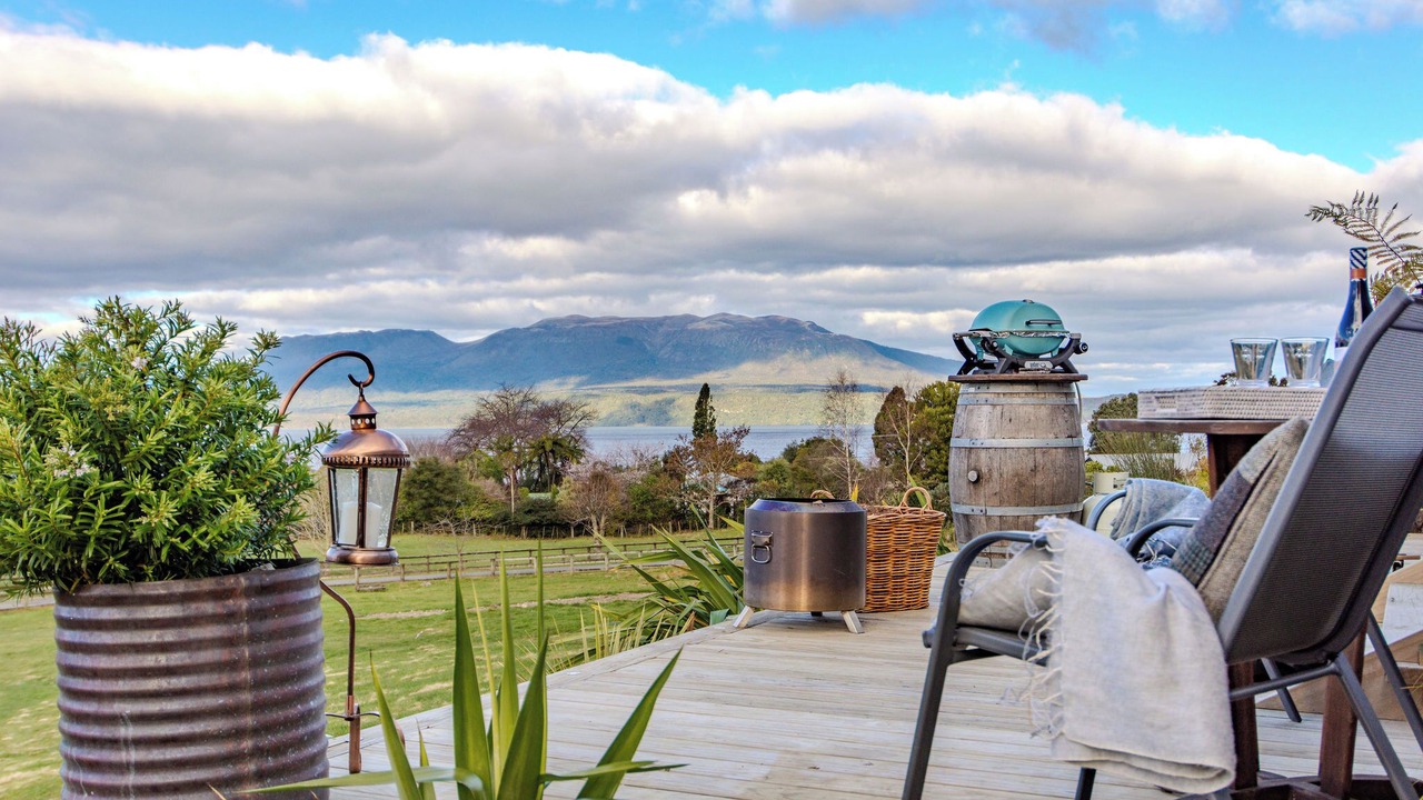 Photo of Others in Lake Tarawera