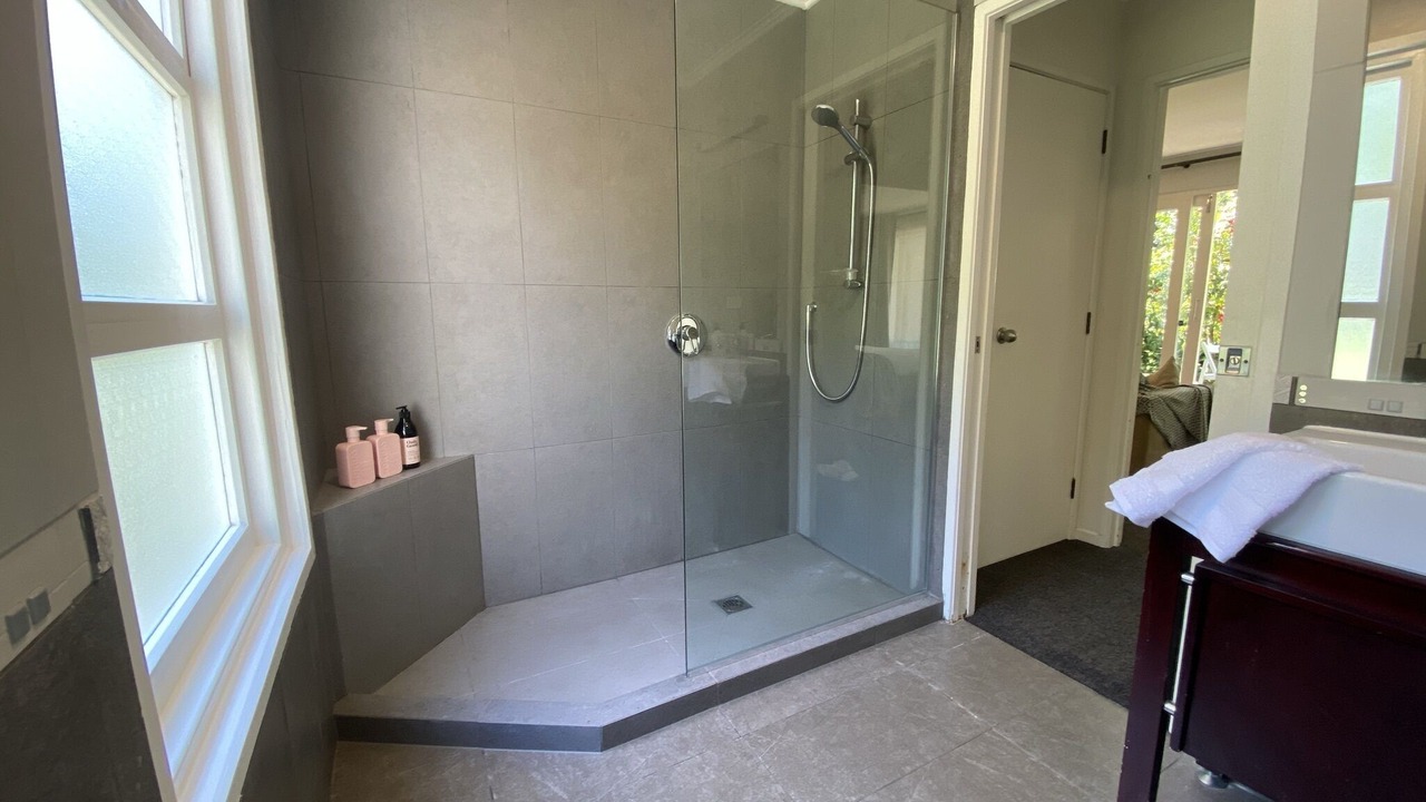 Photo of Bathroom in Takapuna