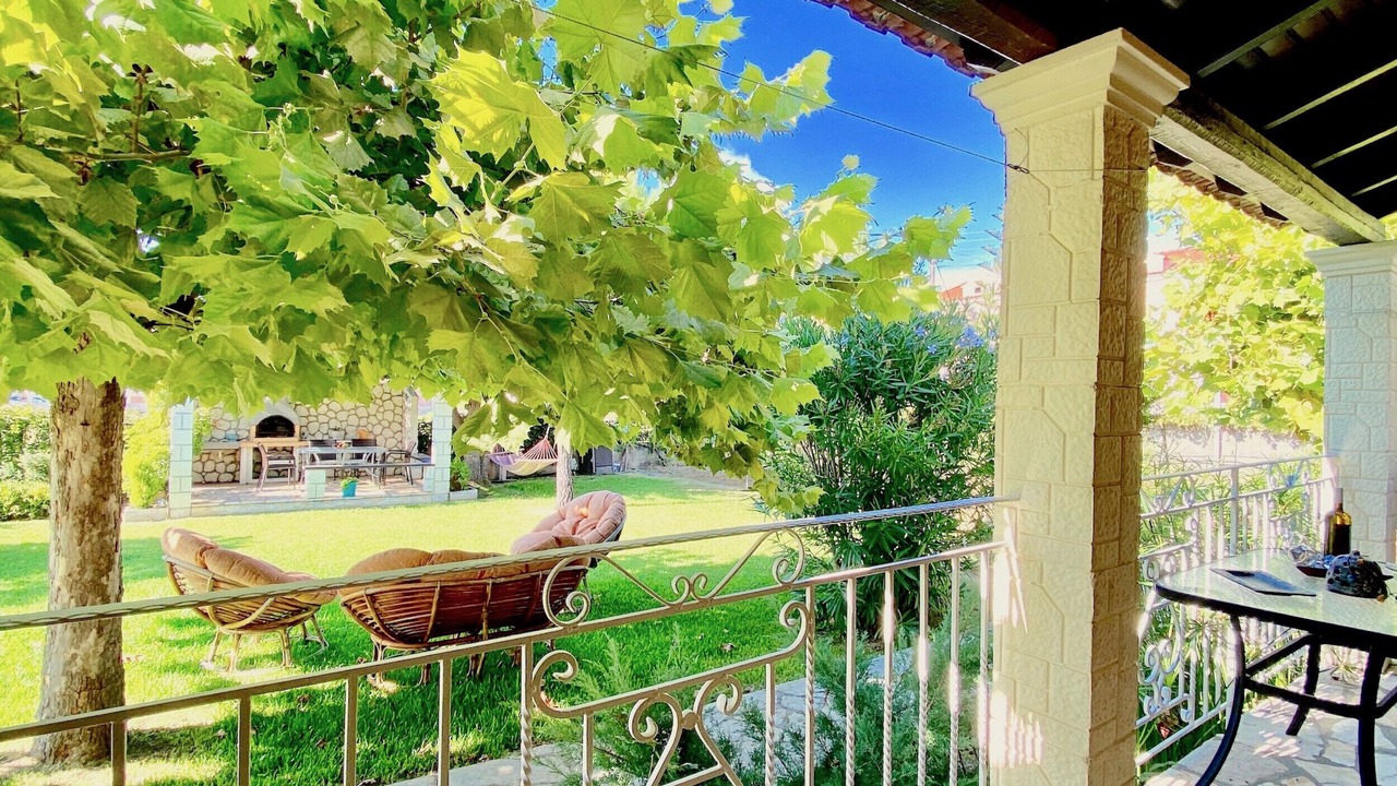 Photo of Patio Balcony in Acharavi