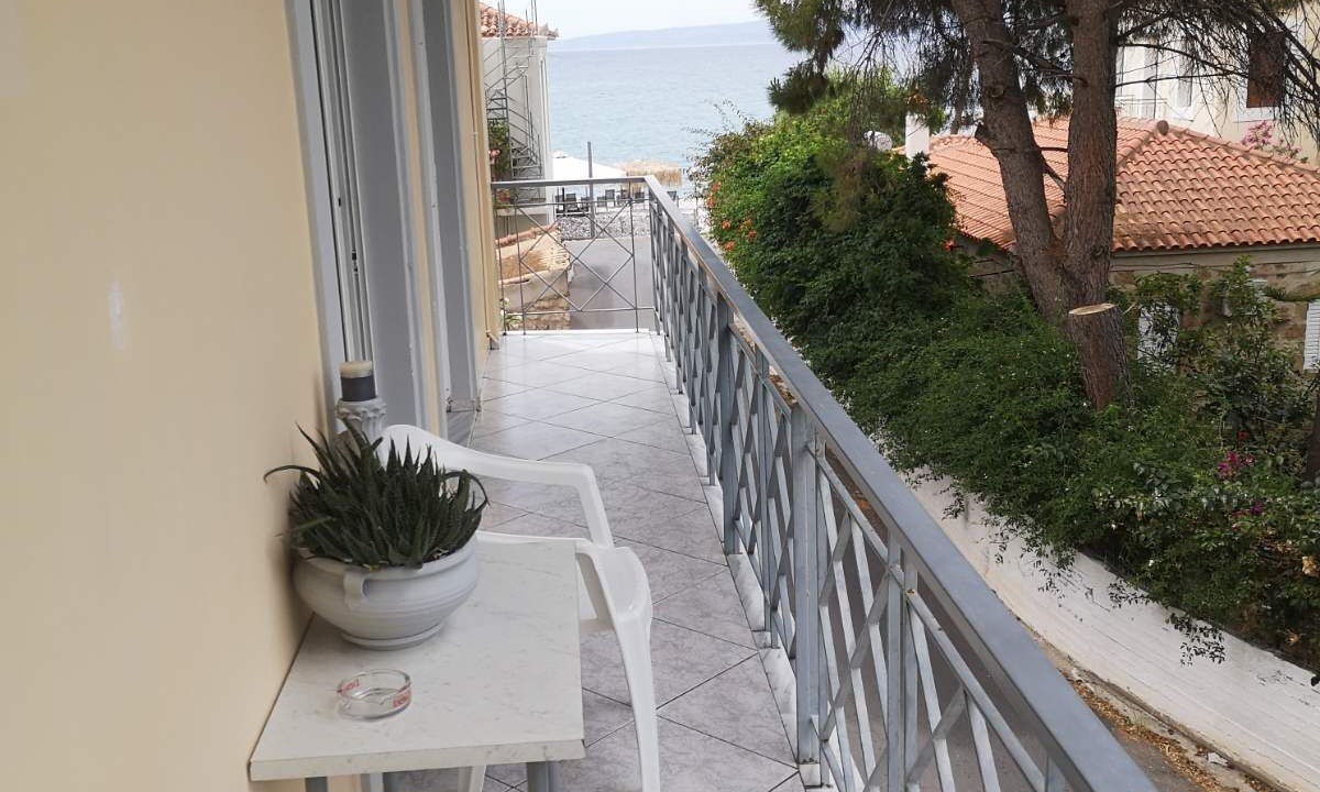 Photo of Patio Balcony in Akrogialion