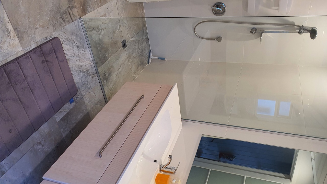 Photo of Bathroom in Waiwera