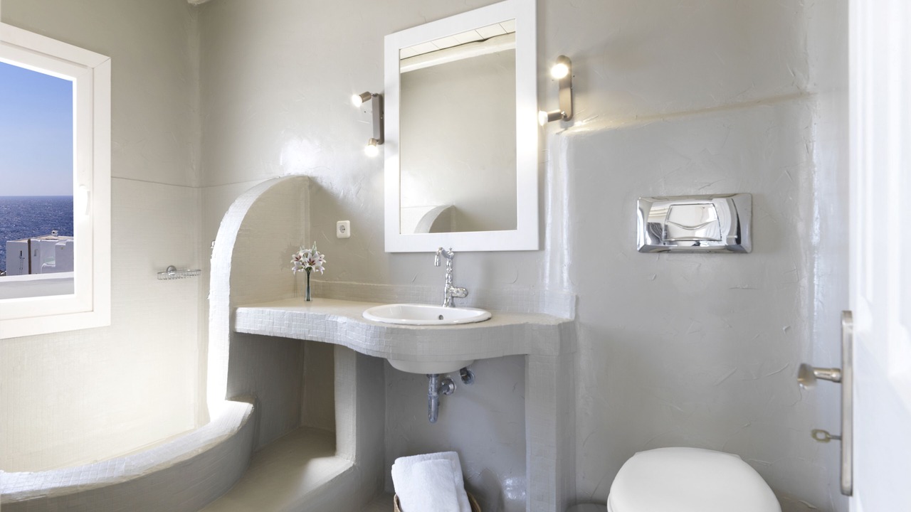 Photo of Bathroom in Agios Ioannis