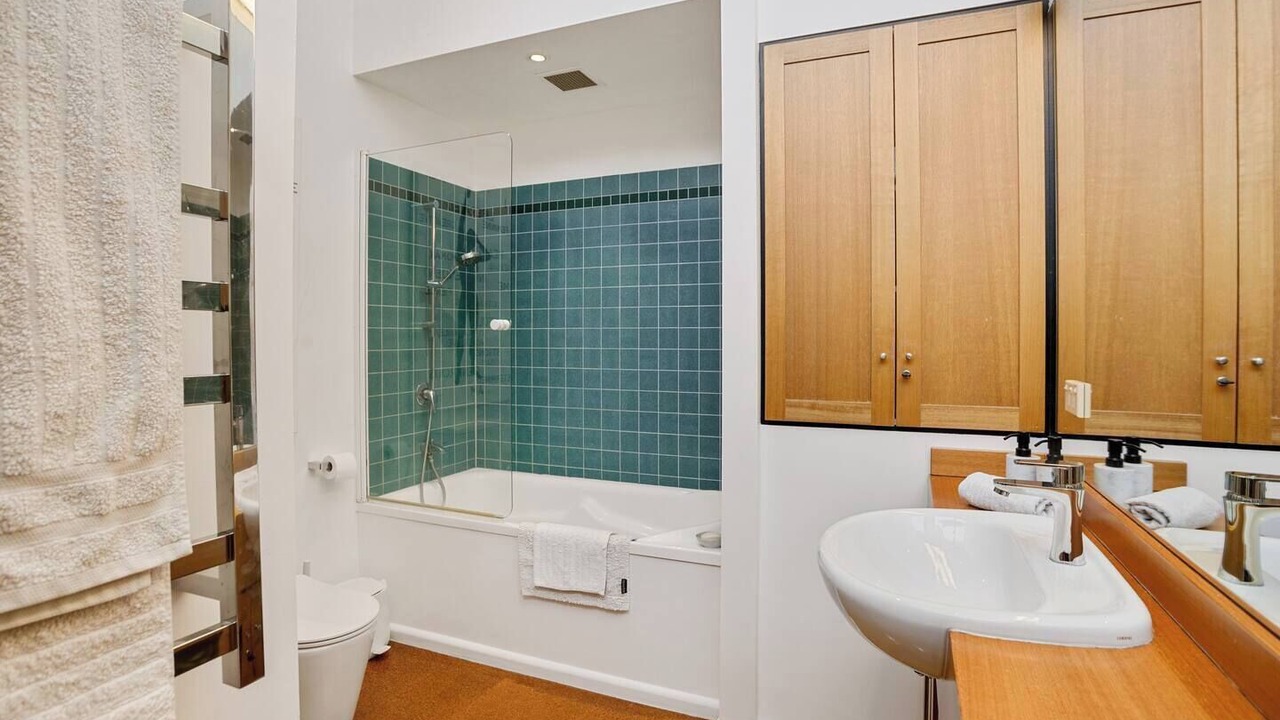 Photo of Bathroom in Sullivan's Cove