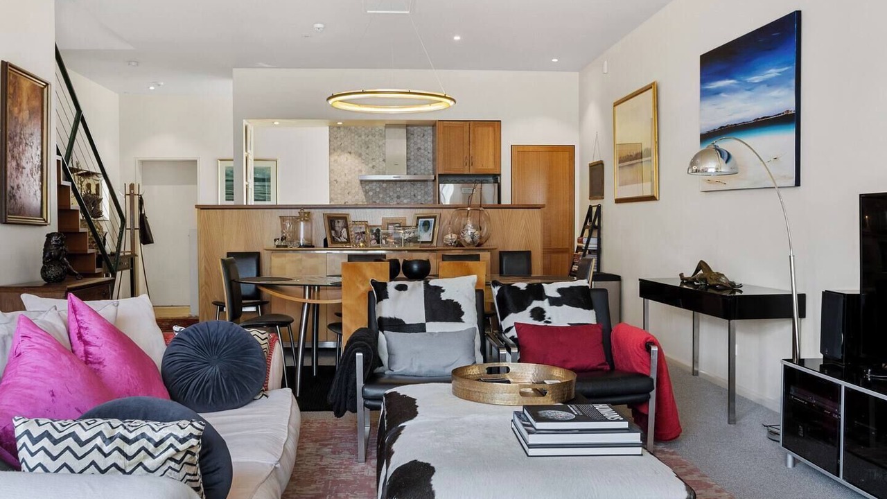 Photo of Livingroom in Sullivan's Cove