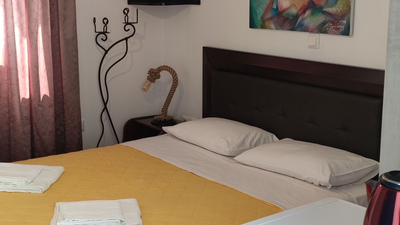 Photo of Bedroom in Kamares