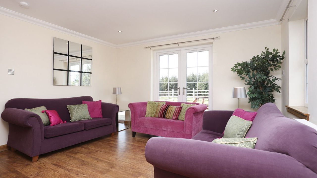Photo of Livingroom in Kelty