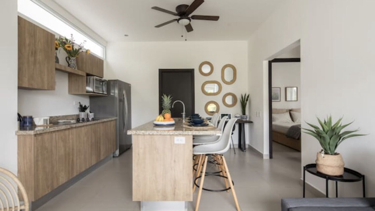 Photo of Others in Barrio Ricos y Famosos