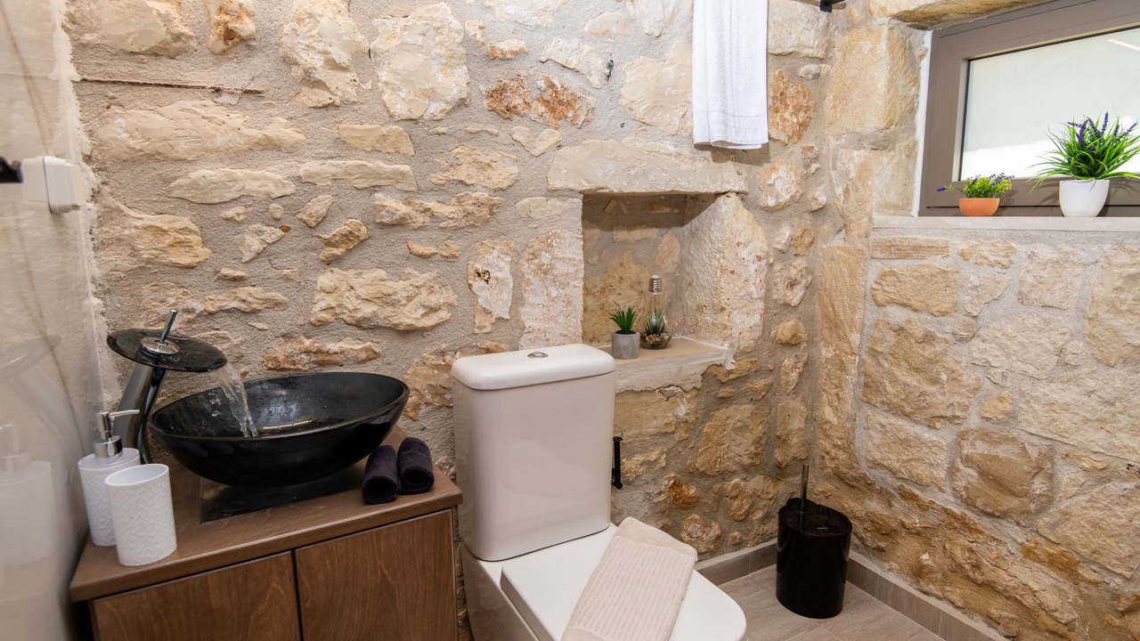 Photo of Bathroom in Paralia Kourna