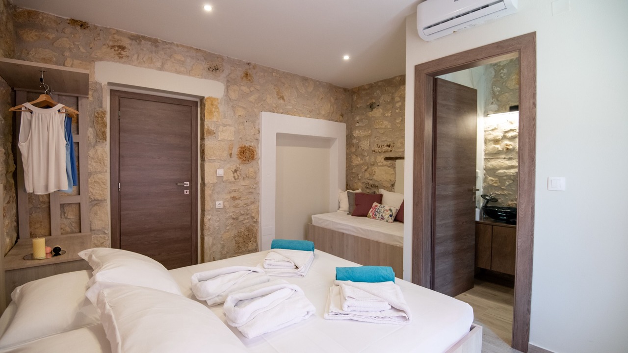 Photo of Bedroom in Paralia Kourna