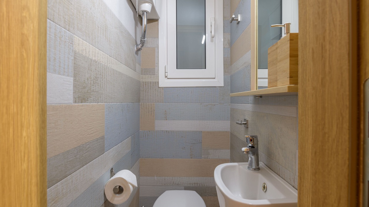 Photo of Bathroom in Mets