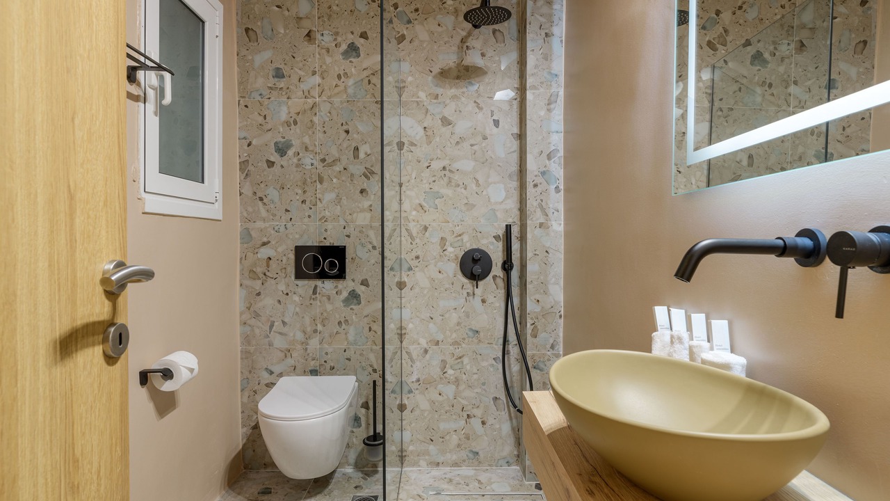 Photo of Bathroom in Mets