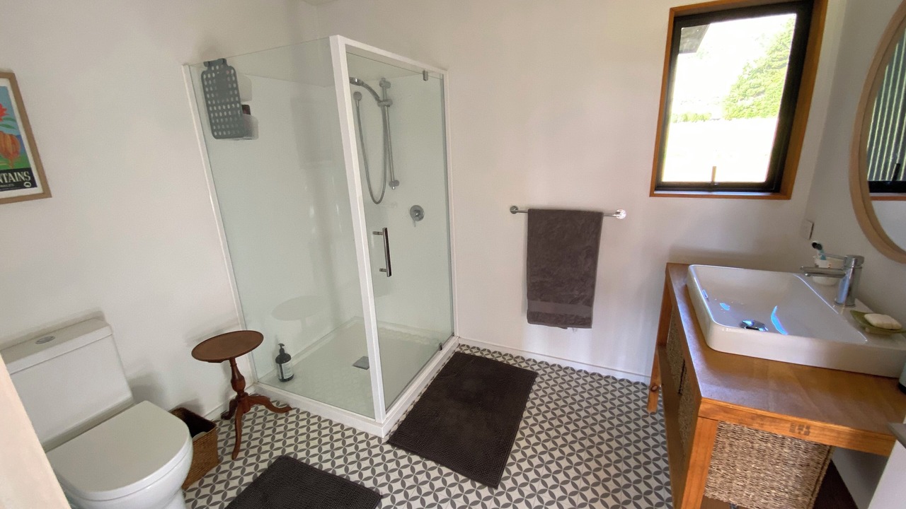 Photo of Bathroom in Makarora