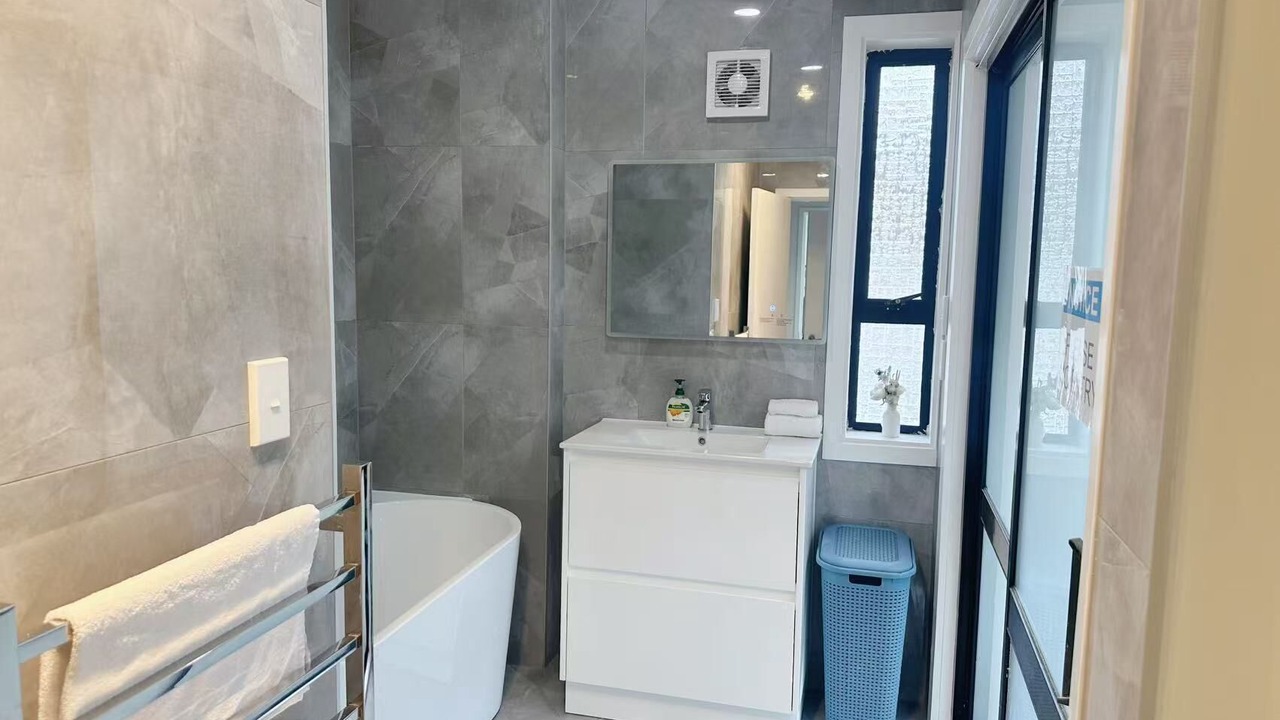 Photo of Bathroom in Lynmore
