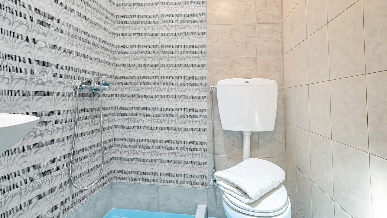 Photo of Bathroom in Kallirakhi