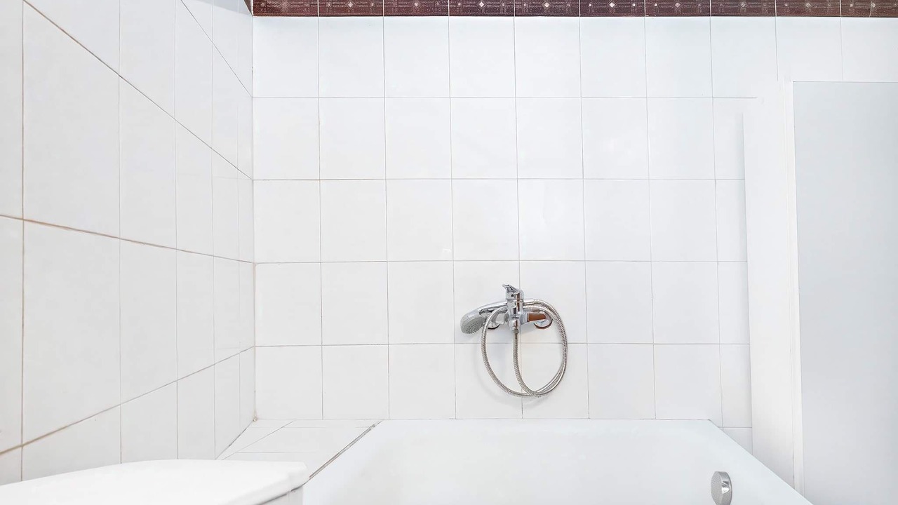 Photo of Bathroom in Kallirakhi