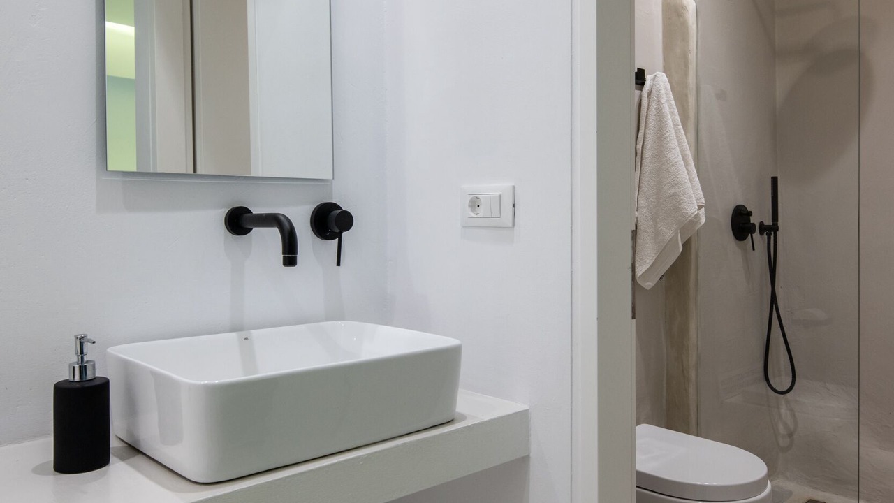 Photo of Bathroom in Psarou