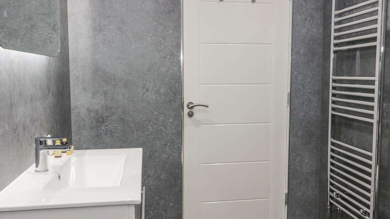 Photo of Bathroom in Pettycur
