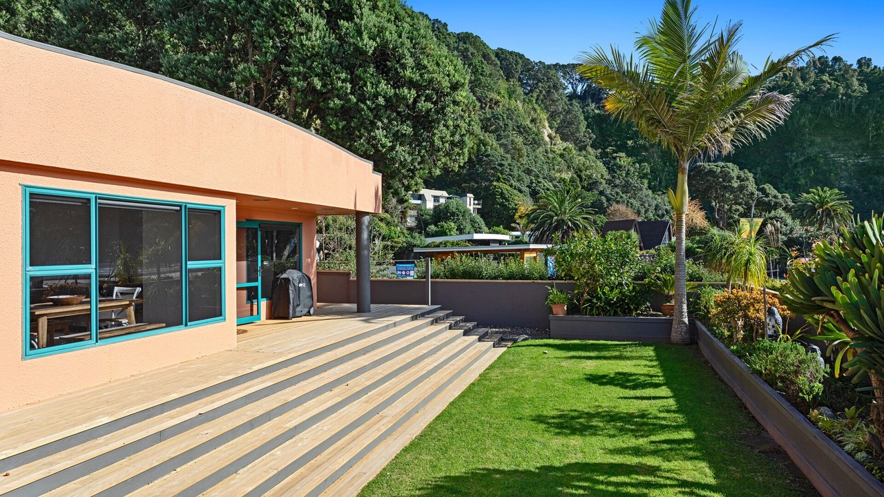 Photo of Patio Balcony in Ohope