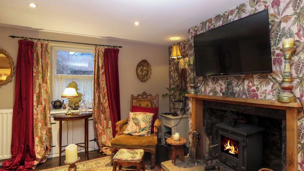 Photo of Livingroom in Newburgh