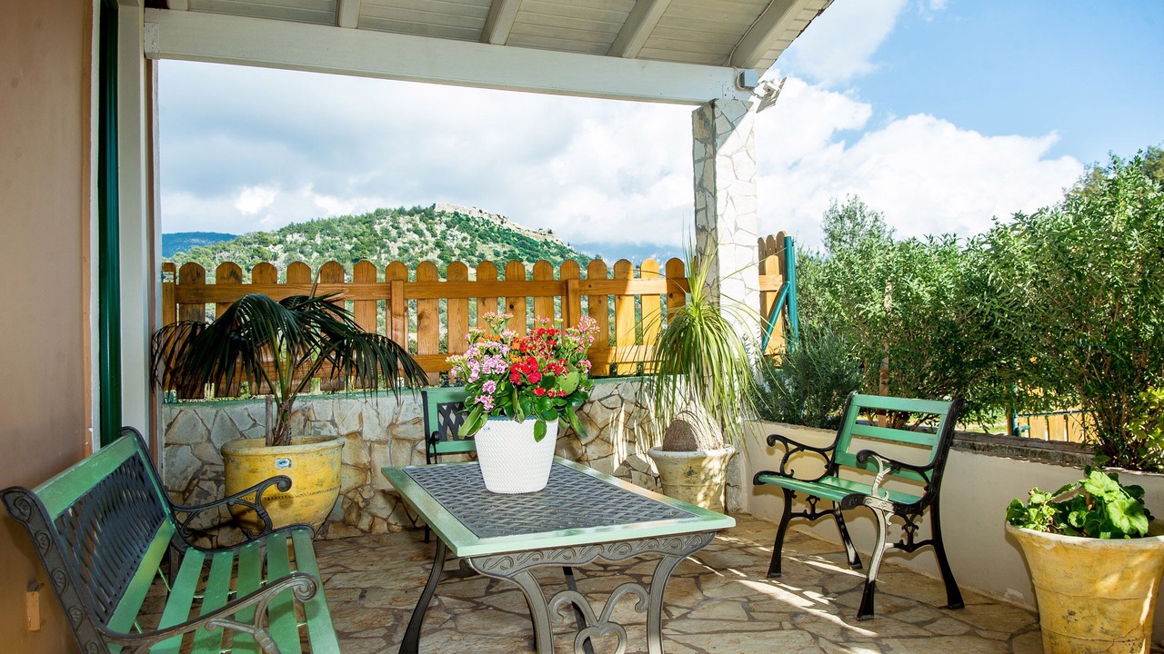 Photo of Patio Balcony in Mazarakata