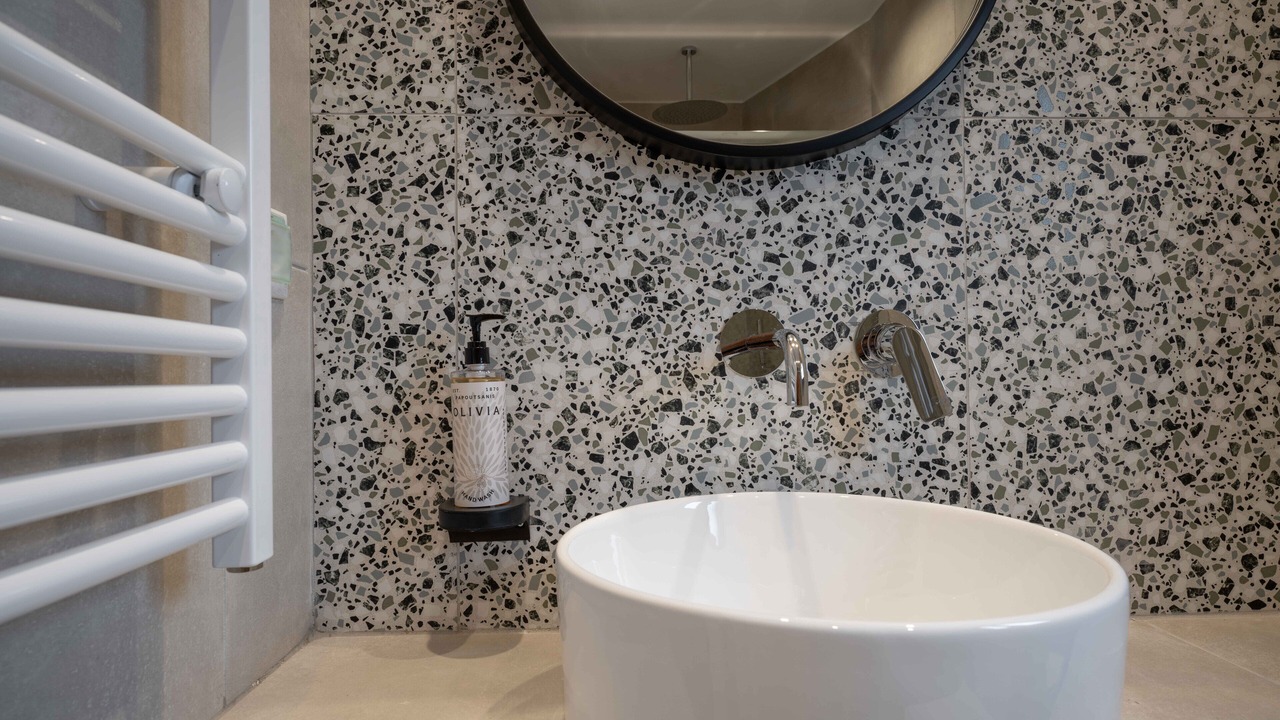 Photo of Bathroom in Mets