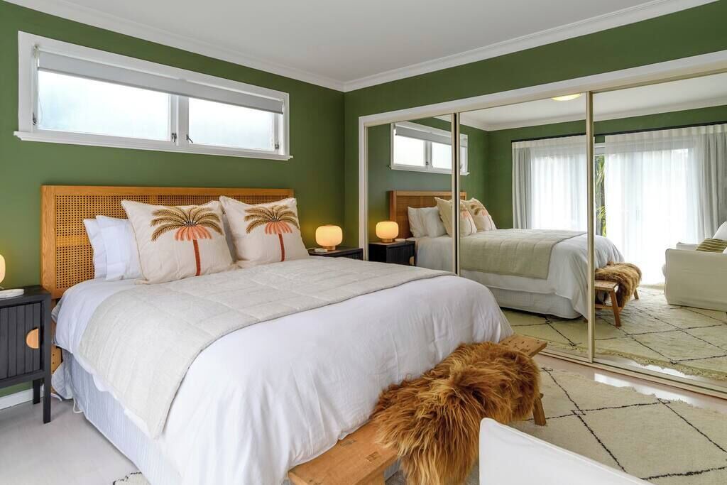 Photo of Bedroom in Omanu