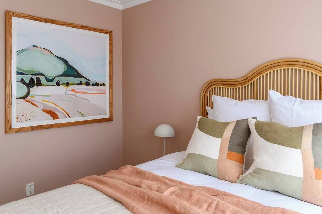 Photo of Bedroom in Omanu
