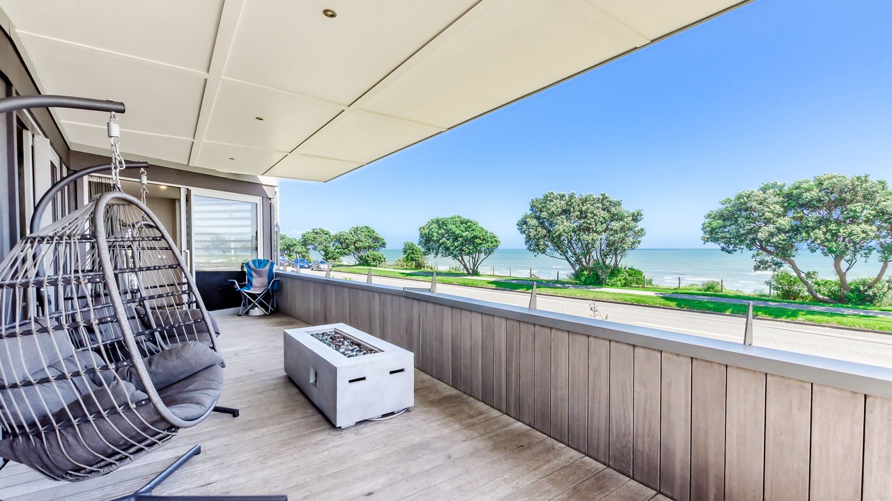 Photo of Patio Balcony in Paraparaumu Beach