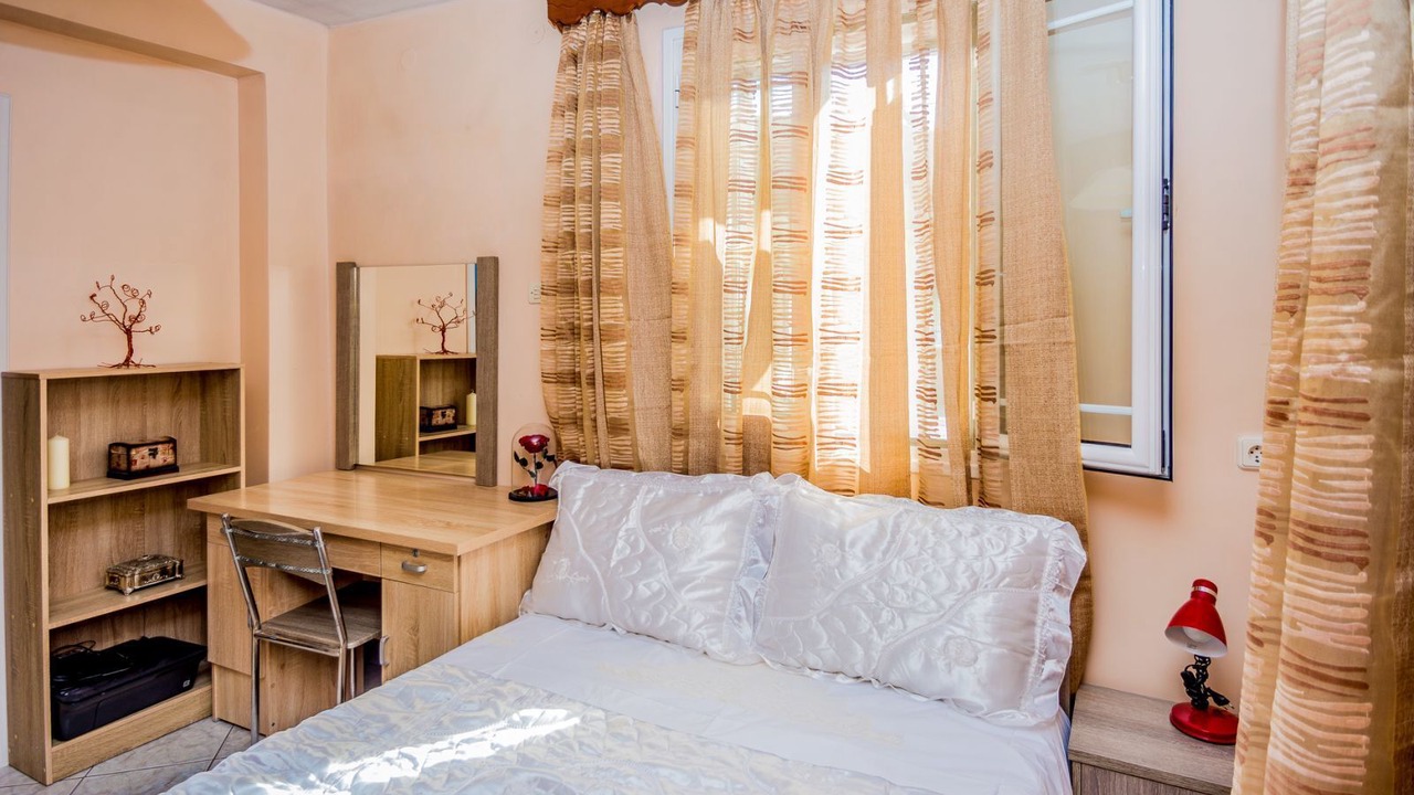 Photo of Bedroom in Menegata