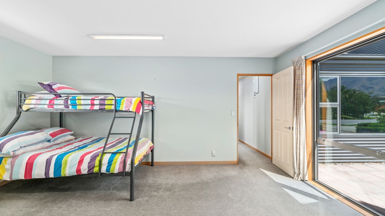 Photo of Bedroom in Lowburn