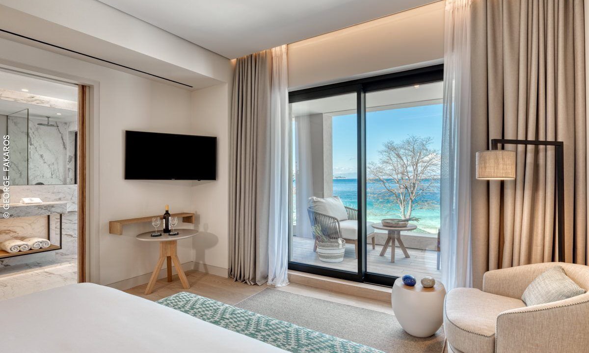 Photo of Bedroom in Golden Beach