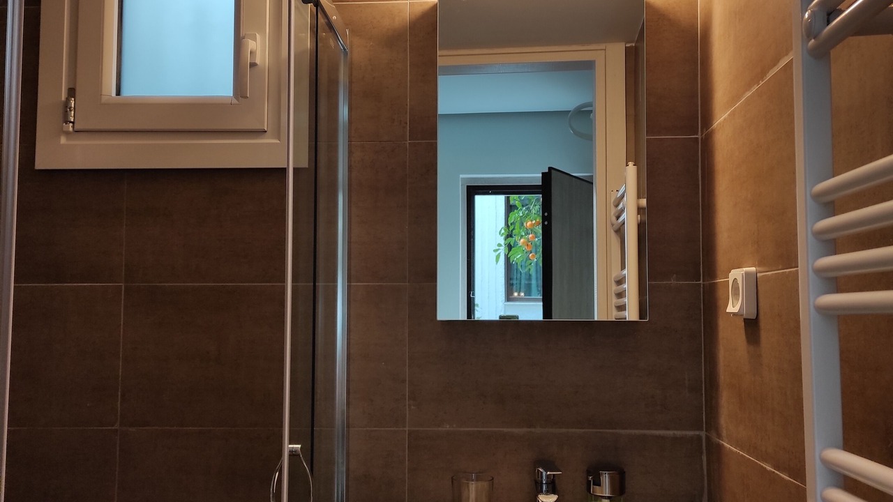 Photo of Bathroom in Marousi