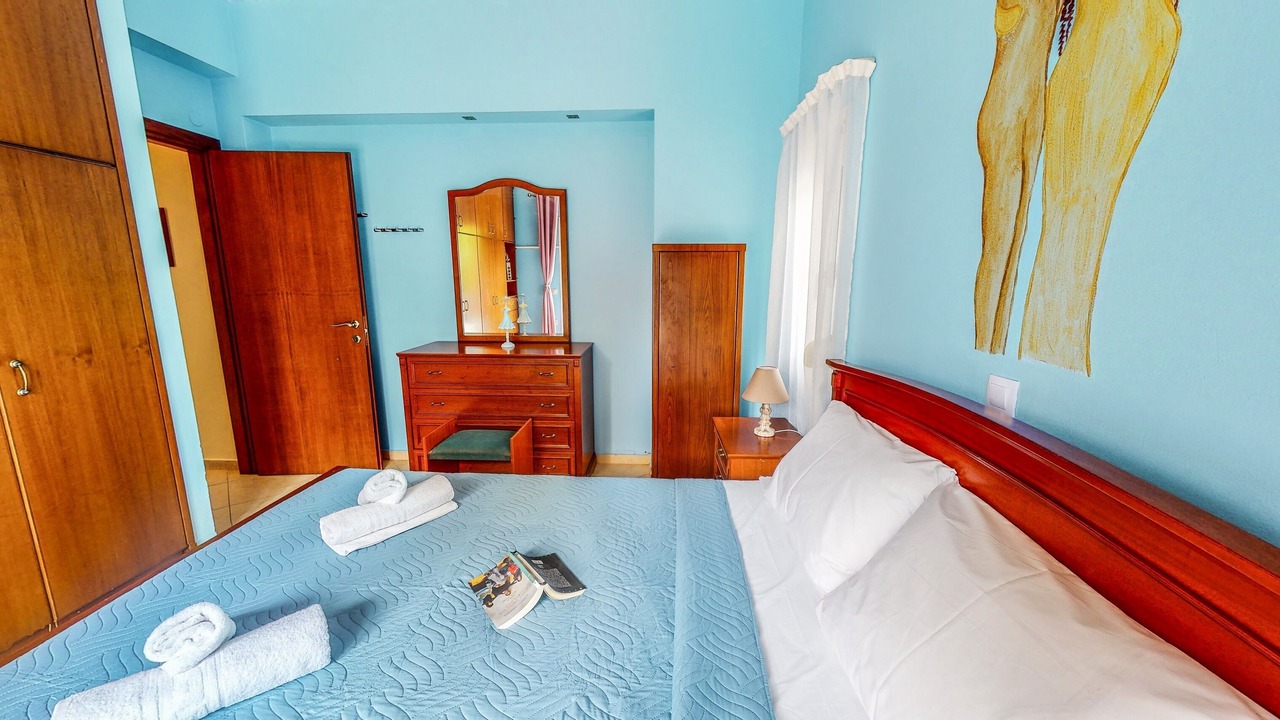 Photo of Bedroom in Vathianos Kampos