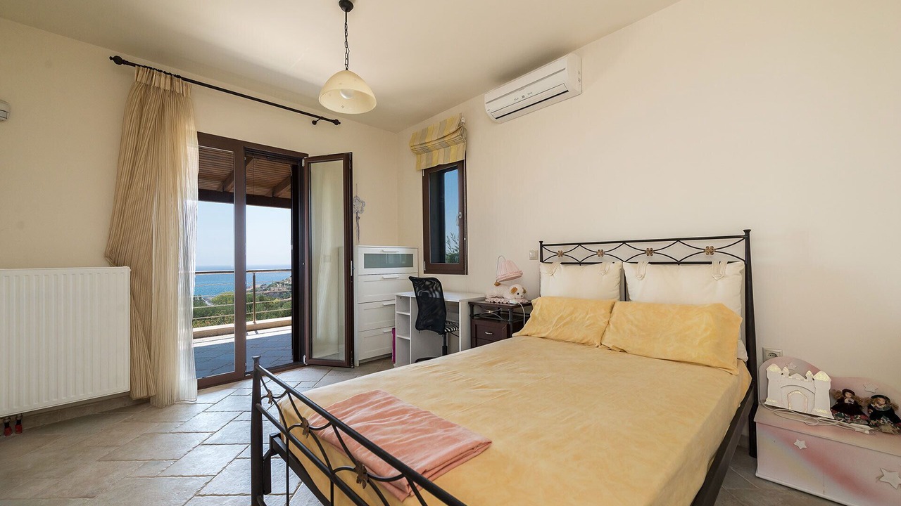 Photo of Bedroom in Karavados